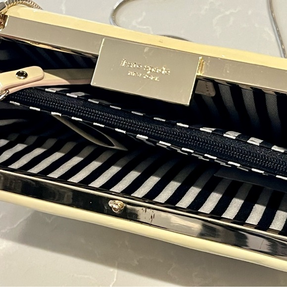 Kate Spade
Radio Samira Clutch - Picture 7 of 9